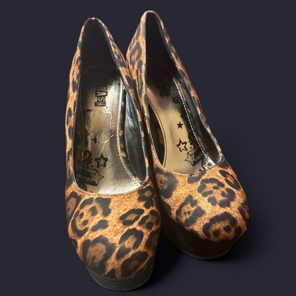 Vintage Leopard Print Platform Heels